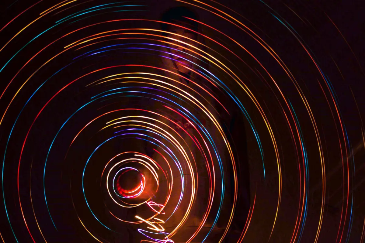 Corso MLOps - gestione del ciclo di vita dei modelli - immagine astratta